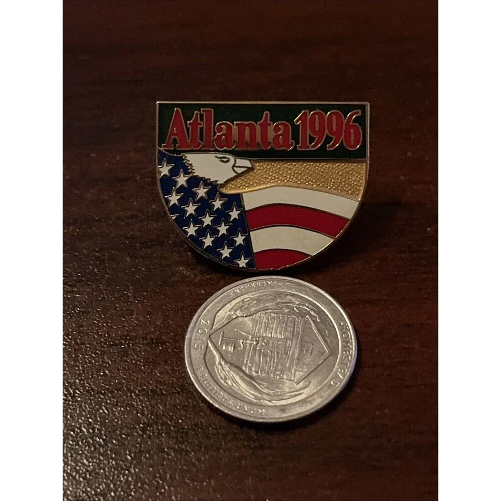 1996 Atlanta Summer‎ Olympics Bald Eagle American Flag Lapel Hat Pin